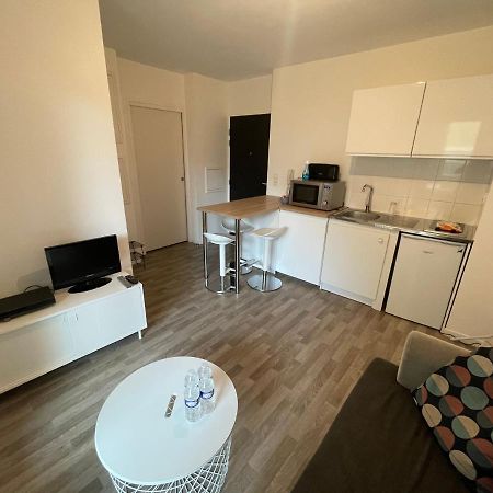 Gredi, Appt Avec Parking Et Terrasse A Caen Apartment Exterior foto