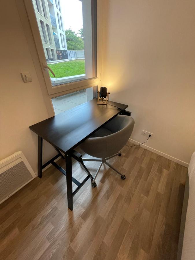 Gredi, Appt Avec Parking Et Terrasse A Caen Apartment Exterior foto